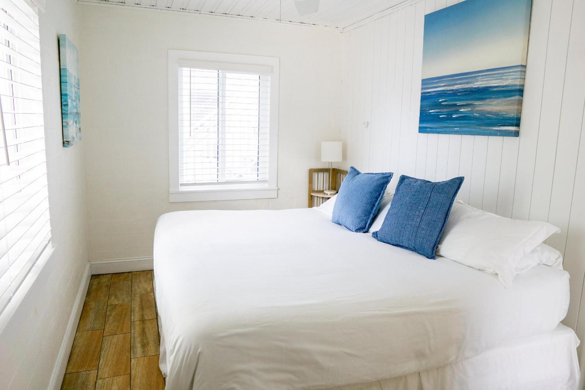 The Molloy - Treasure Island Suites & Cottages St. Pete Beach Bagian luar foto