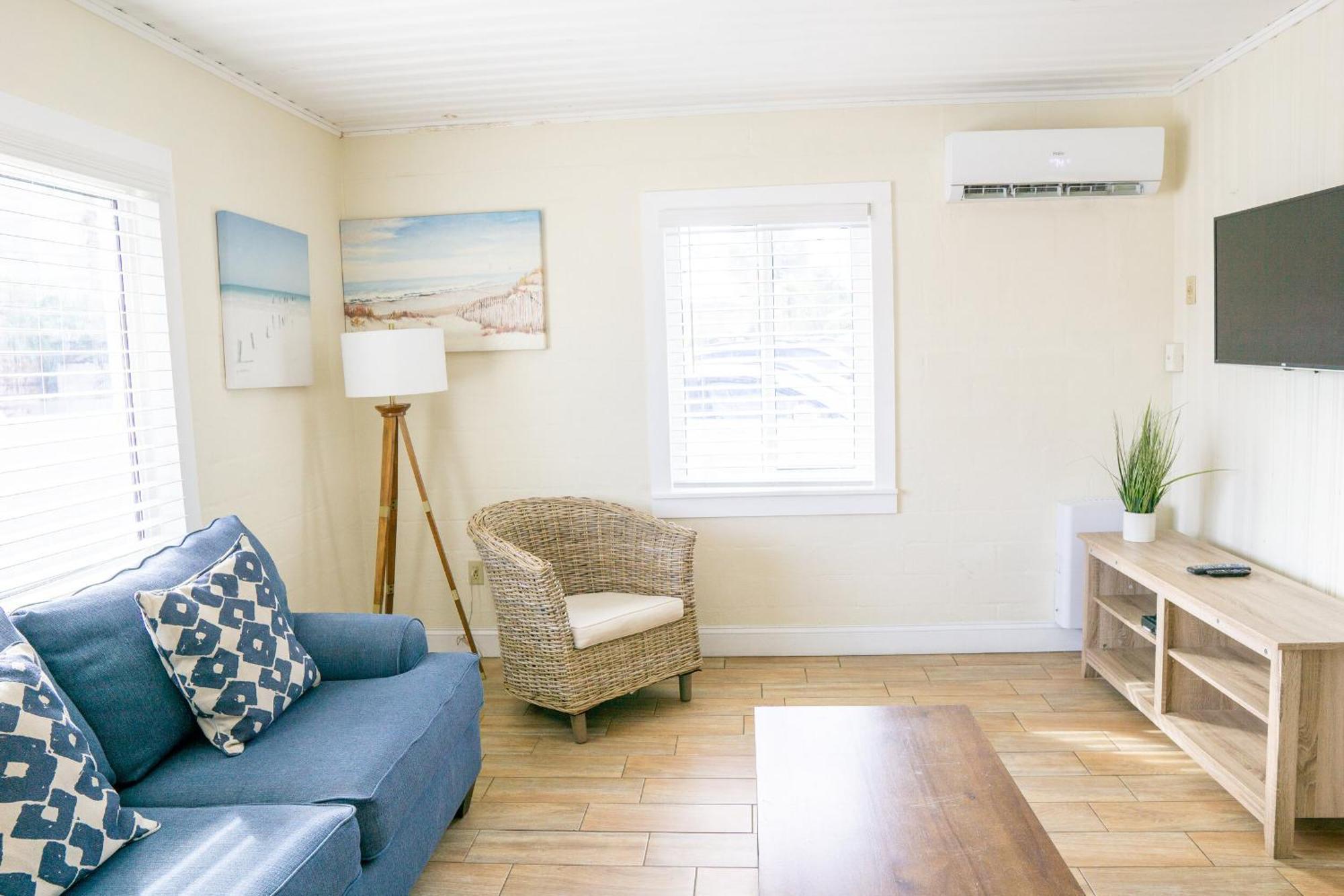 The Molloy - Treasure Island Suites & Cottages St. Pete Beach Bagian luar foto