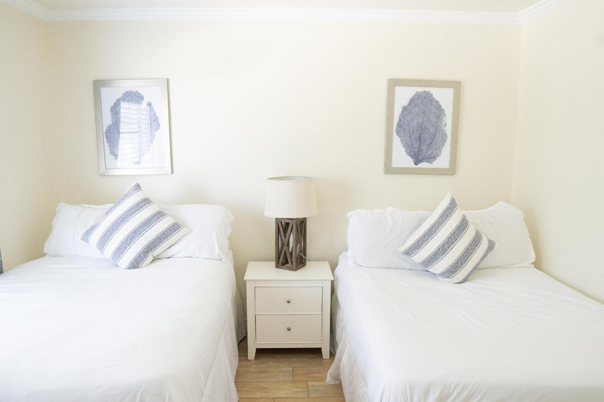 The Molloy - Treasure Island Suites & Cottages St. Pete Beach Bagian luar foto