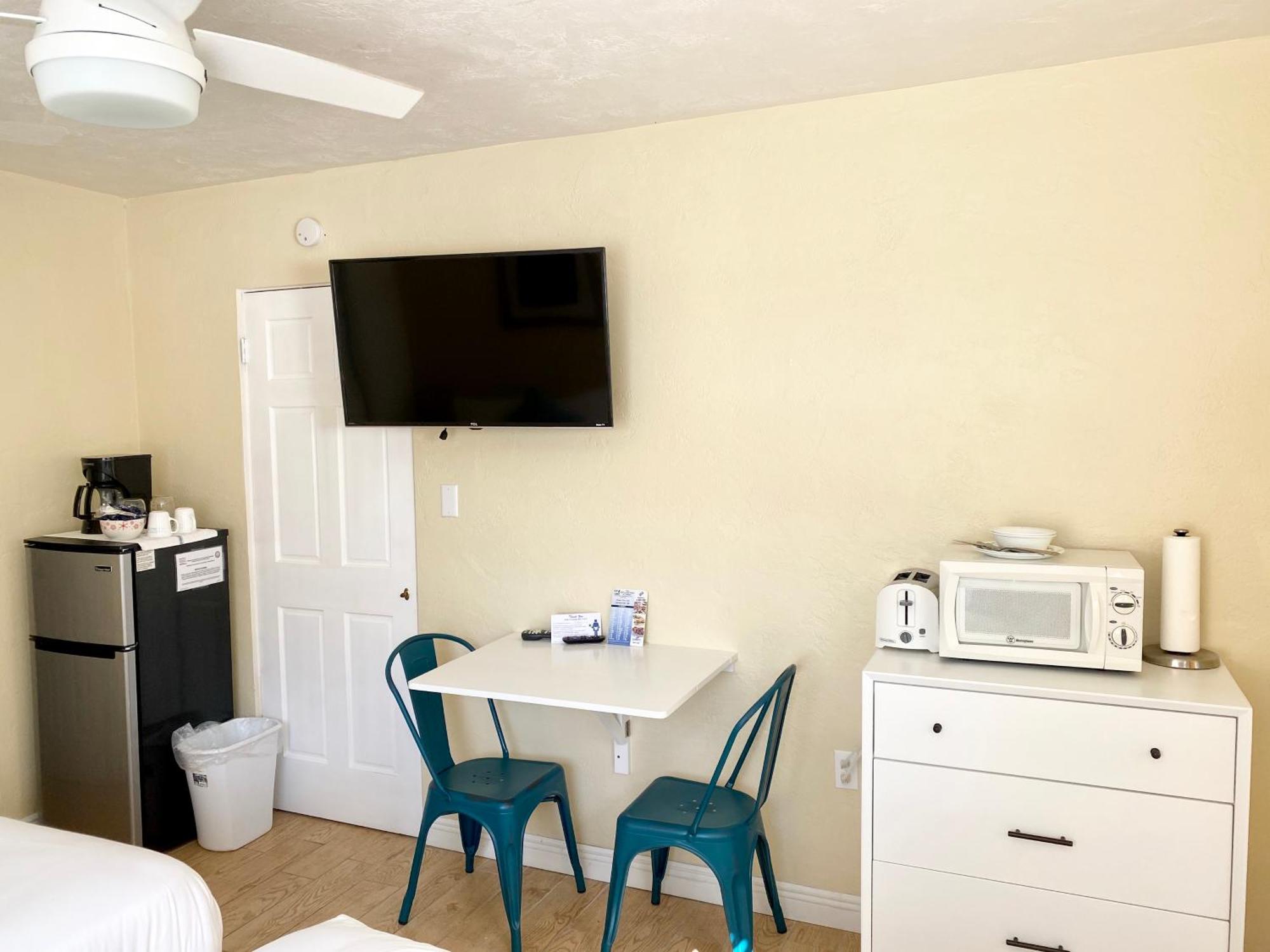 The Molloy - Treasure Island Suites & Cottages St. Pete Beach Ruang foto